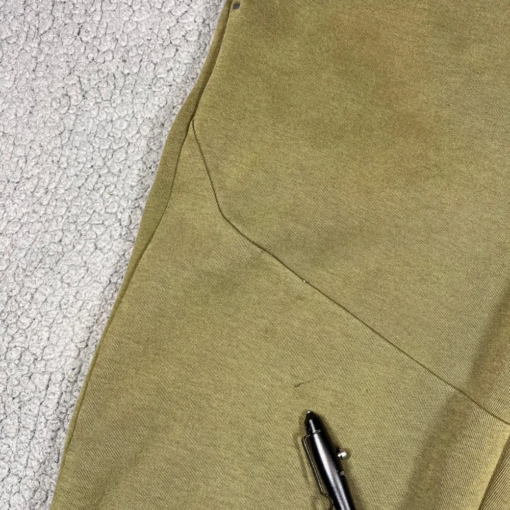 Nike Sportswear Tech Fleece Joggers Olive Green‎ Tapered Sweatpants CU4495-326 M
